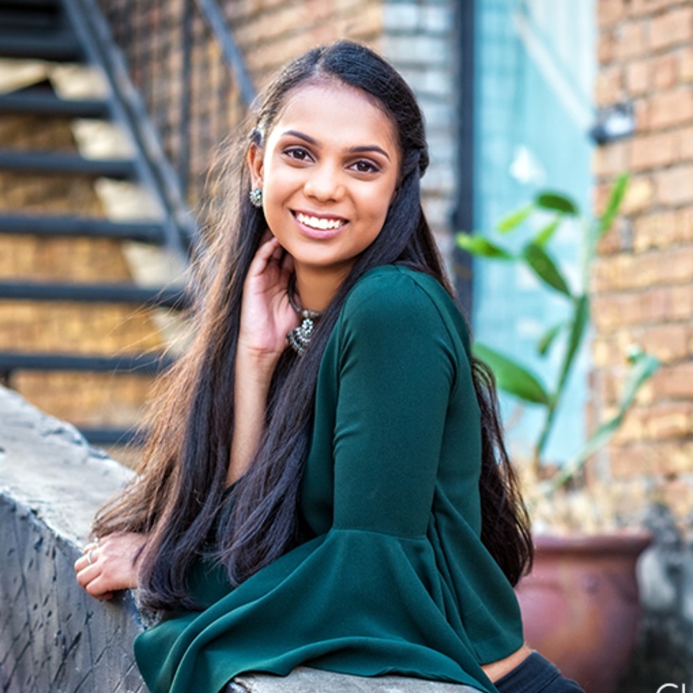 Meet your Posher, Aneri